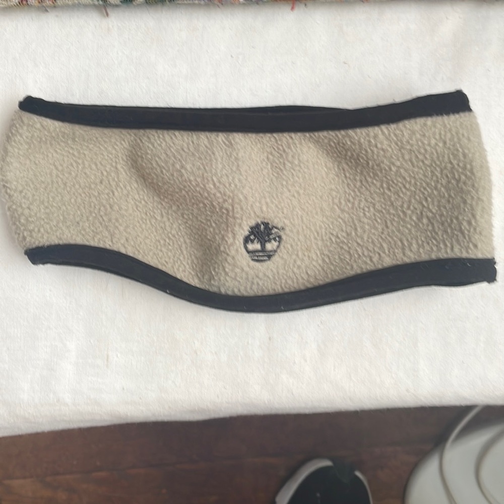 Timberland stretchy fleece polyester headband one size fits all tan and black